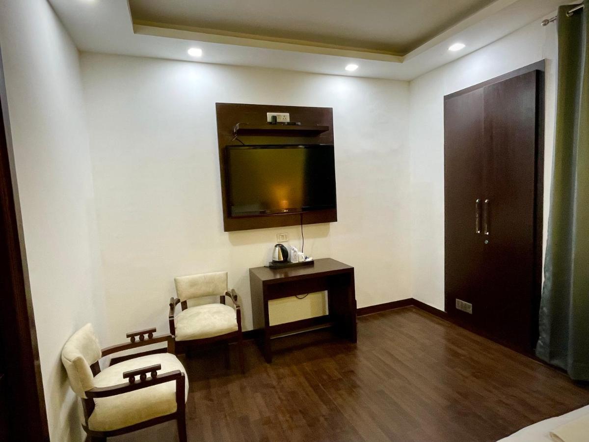 Lime Boutique B&B Gk-1 At Kailash Colony Metro , Greater Kailash Near Eros Hotel Nehru Place Нью-Дели Экстерьер фото